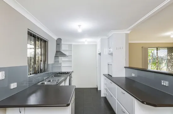4 Forest Court, Armadale, WA 6112