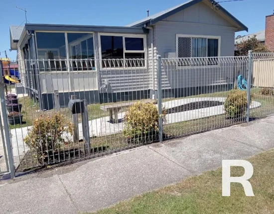 4 George Street, Somerset, Tas 7322