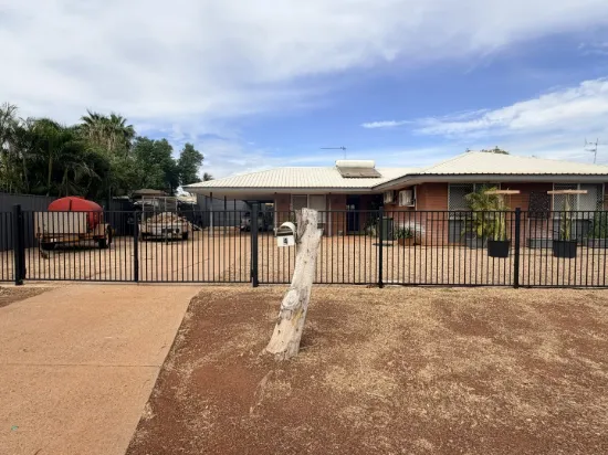 4 Gillam Place, Millars Well, WA 6714