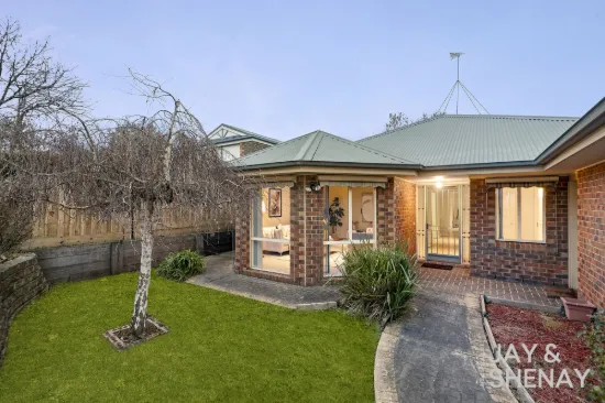 4 Grantham Crescent, Berwick, Vic 3806