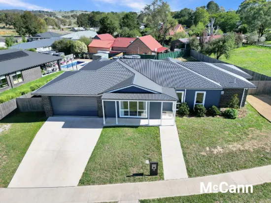 4 Green Avenue, Gunning, NSW 2581