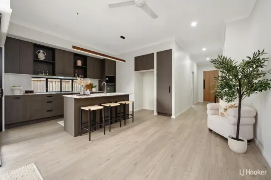 4 Greenslade Street, West End, Qld 4810