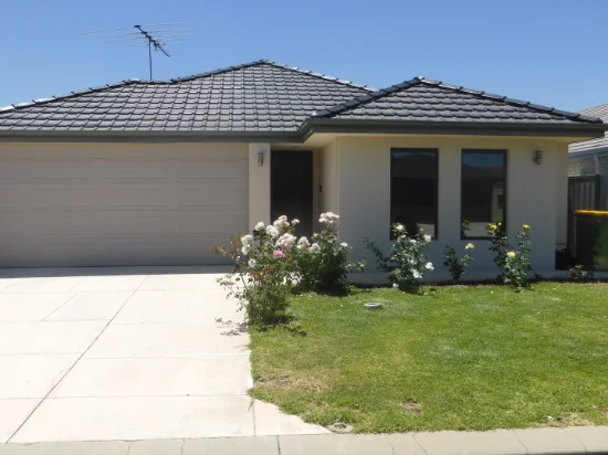 4 Gregg Place, Canning Vale, WA 6155