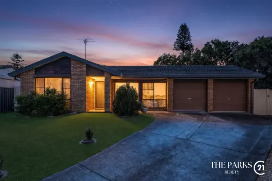 4 Guyra Close, Bossley Park, NSW 2176