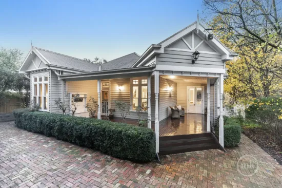 4 Haleys Gully Road, Hurstbridge, Vic 3099