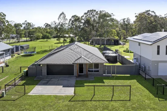 4 Hall Road, Cabarlah, Qld 4352