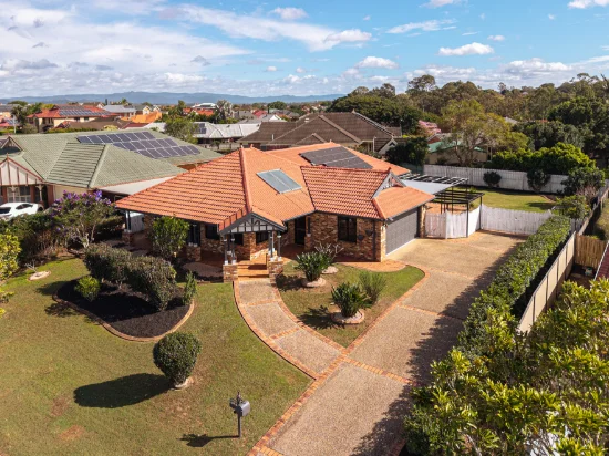 4 HAMBLETON CRESCENT, Murrumba Downs, Qld 4503 - For Sale