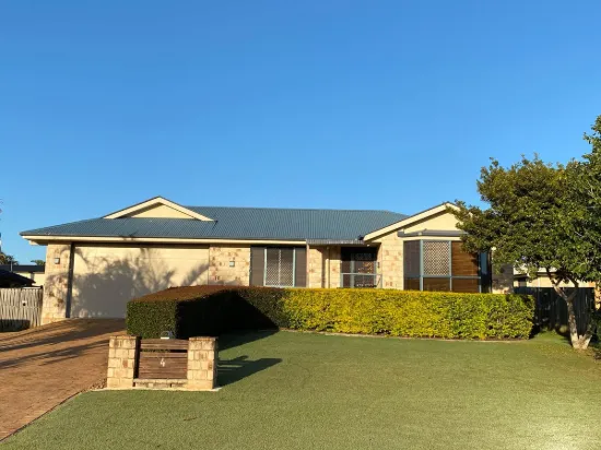 4 Heather Way, Urraween, Qld 4655