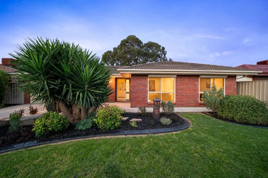 4 Heston Court, Paralowie, SA 5108
