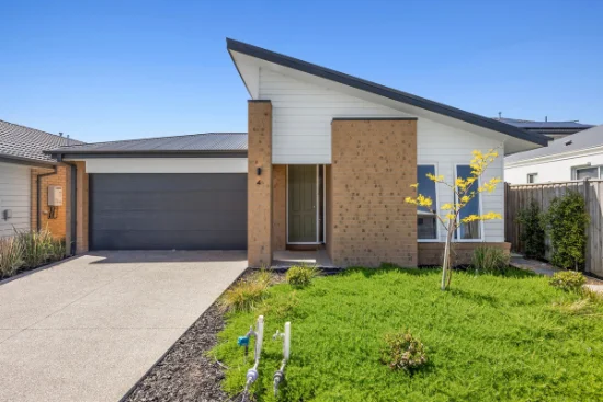 4 Holley Crescent, Armstrong Creek, Vic 3217 - For Sale