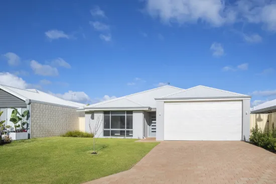 4 Hotchkin Loop, Dunsborough, WA 6281