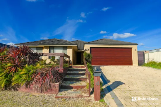 4 Hume Corner, Yakamia, WA 6330