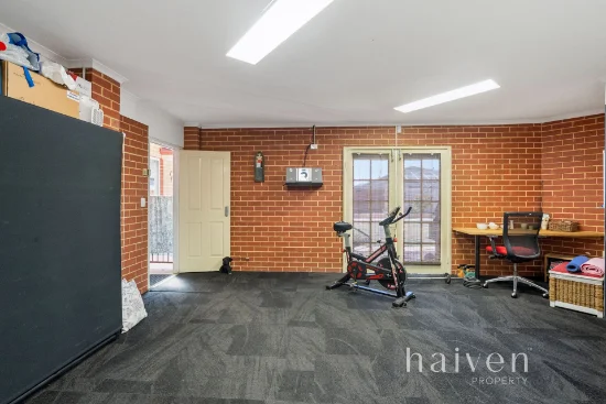 4 Hyde Close, Canning Vale, WA 6155-Image