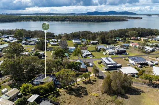 4 Illawarra Crescent, Coomba Park, NSW 2428