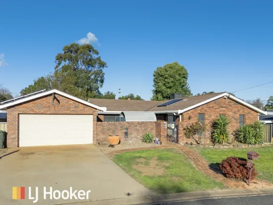 4 Inala Crescent, Calala, NSW 2340