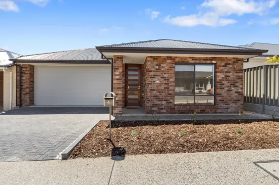 4 Inverhuron Place, Seaford Heights, SA 5169