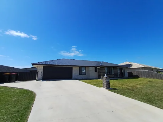 4 Irving Place, Innes Park, Qld 4670