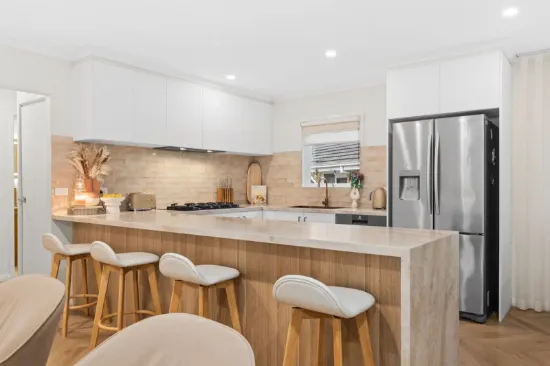 4 Jonathan Avenue, Burwood East VIC 3151-Image
