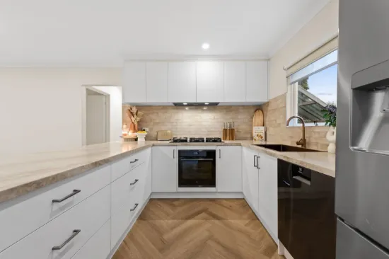 4 Jonathan Avenue, Burwood East VIC 3151-Image