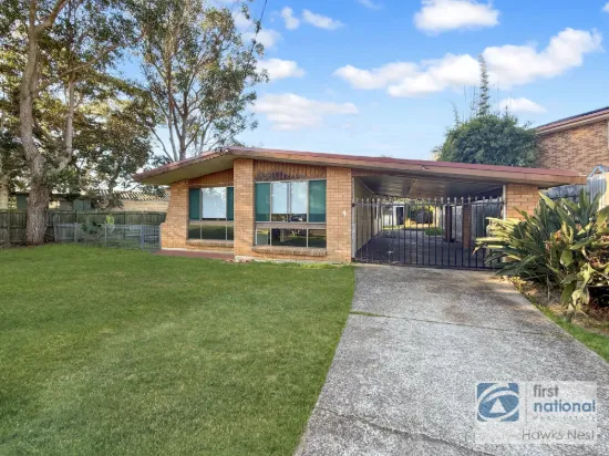 4 Karthena Crescent, Hawks Nest, NSW 2324