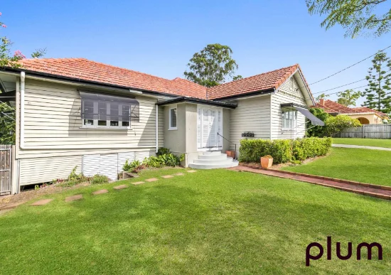 4 Kenmore Road, Kenmore, Qld 4069