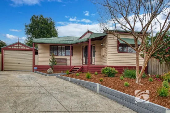 4 Kevin Close, Beaconsfield, Vic 3807