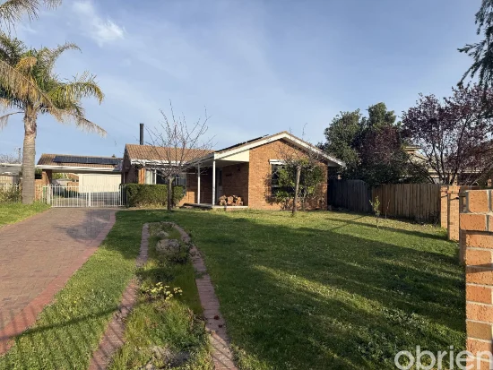 4 Keyte Court, Bairnsdale, Vic 3875 - For Rent