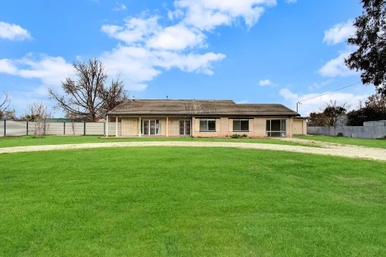 4 King Street, Holbrook, NSW 2644 - For Sale