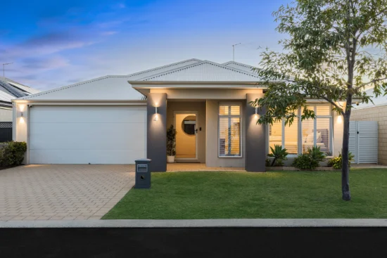 4 Koojan Street, Haynes, WA 6112