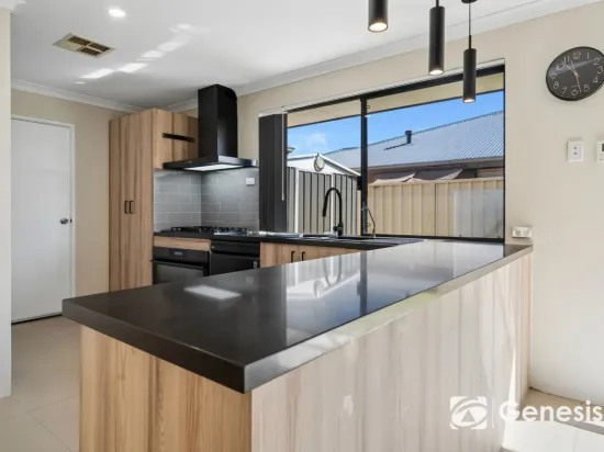 4 Laguardia Loop, Port Kennedy, WA 6172-Image