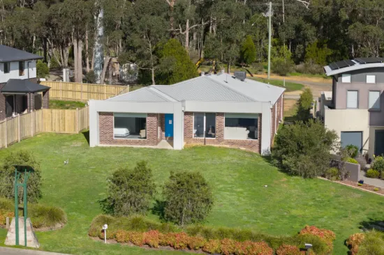 4 Lakeside Drive, Creswick, Vic 3363