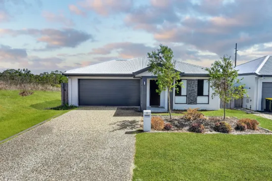 4 Lava Way, Cosgrove, Qld 4818