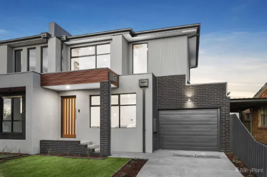 4 Lawson Parade, Heidelberg Heights, Vic 3081