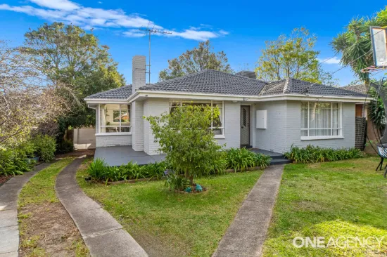 4 Leslie Street, Frankston South, Vic 3199