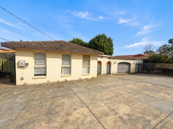 4 Lloyd Ave, Narre Warren, Vic 3805