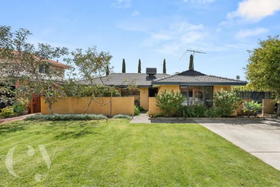 4 Loris Way, Kardinya, WA 6163 - For Rent
