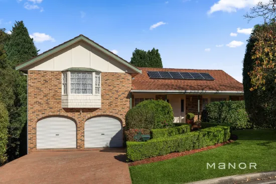 4 Mantillus Grove, Baulkham Hills, NSW 2153