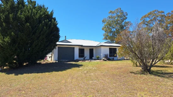 4 Mariposa Place, Stanthorpe, Qld 4380