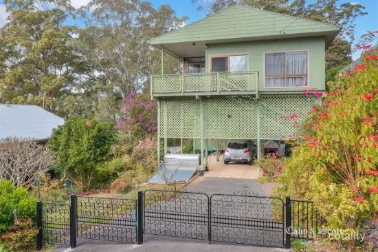 4 Marshalls Road, Montville, Qld 4560
