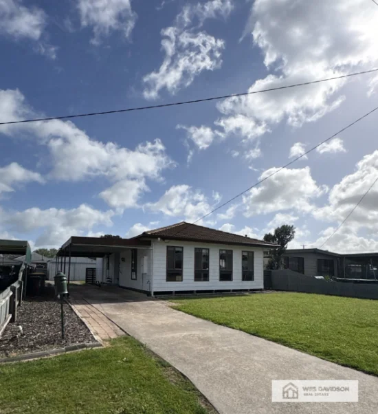 4 Mathoura Street, Horsham, Vic 3400 - For Rent