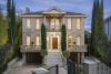 4 Maxwell Court, Toorak, Vic 3142