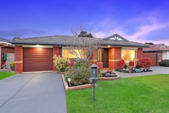 4 Mayfield Place, Rowville VIC 3178 - For Rent