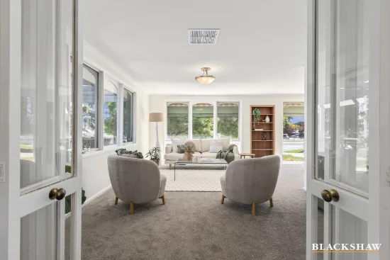 4 McEachern Crescent, Melba, ACT 2615