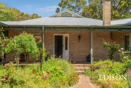 4 Mcglew Road, Glen Forrest, WA 6071