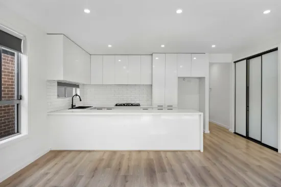 4 Metroon Drive, Weir Views, Vic 3338-Image