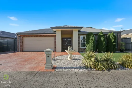 4 Montane Boulevard, Newborough, Vic 3825