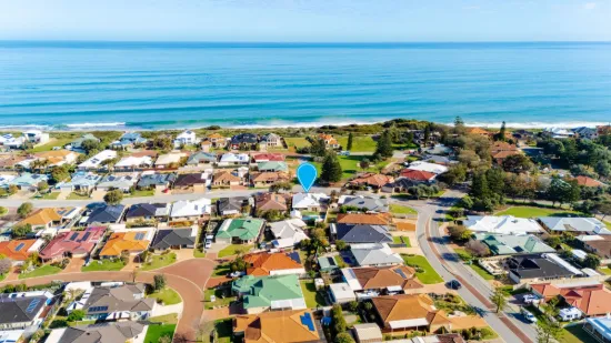 4 Montego Way, Halls Head, WA 6210
