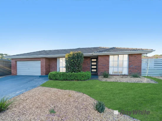 4 Monterey Court, Narre Warren, Vic 3805