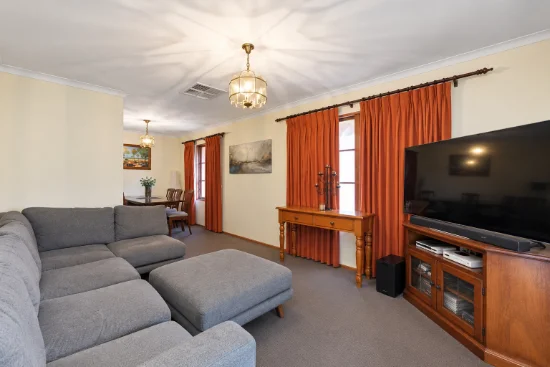 4 Montreal St, Morphett Vale, SA 5162 - For Rent