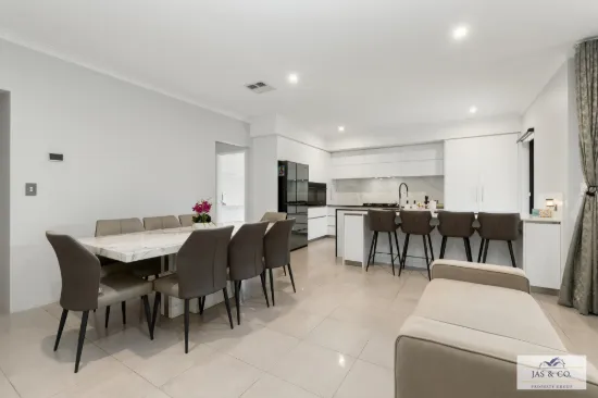 4 Moorland Crescent, The Vines, WA 6069